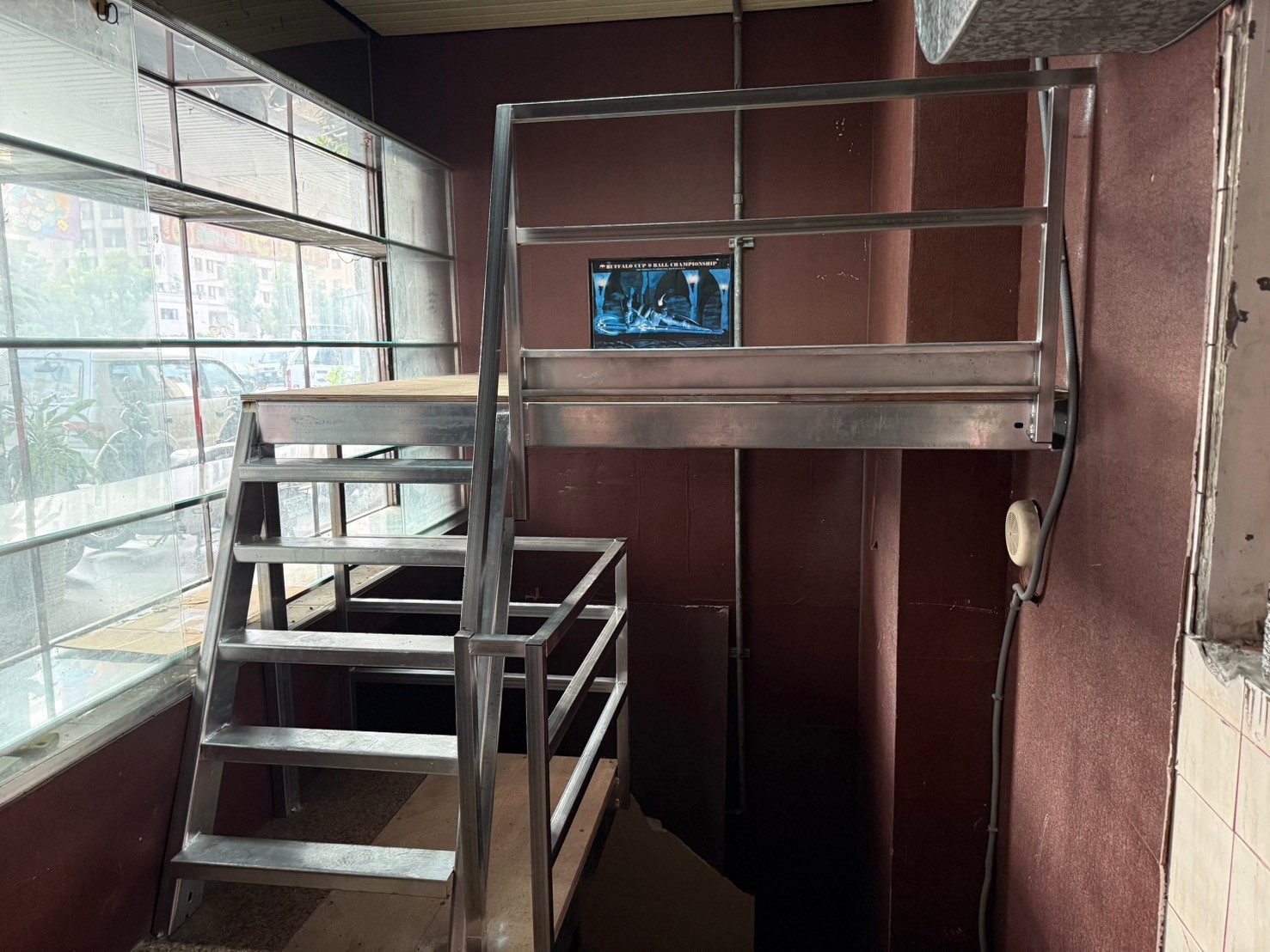 小店面平台夾層鋁門