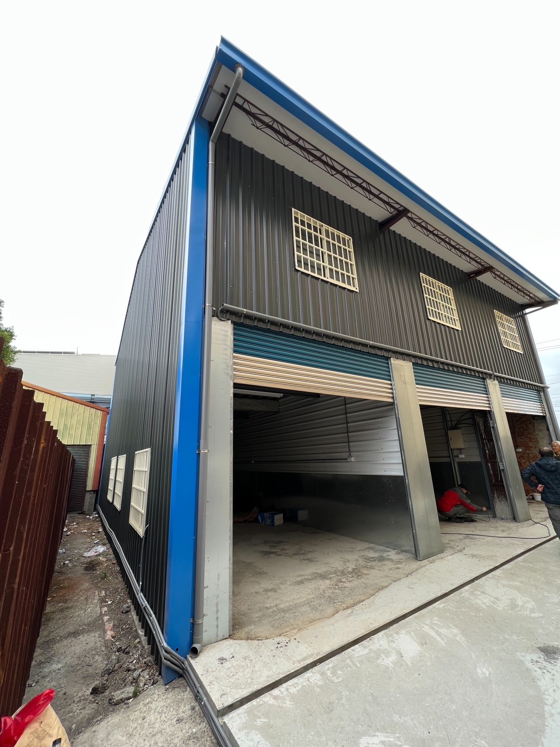 加建半樓 舊鐵皮屋翻新